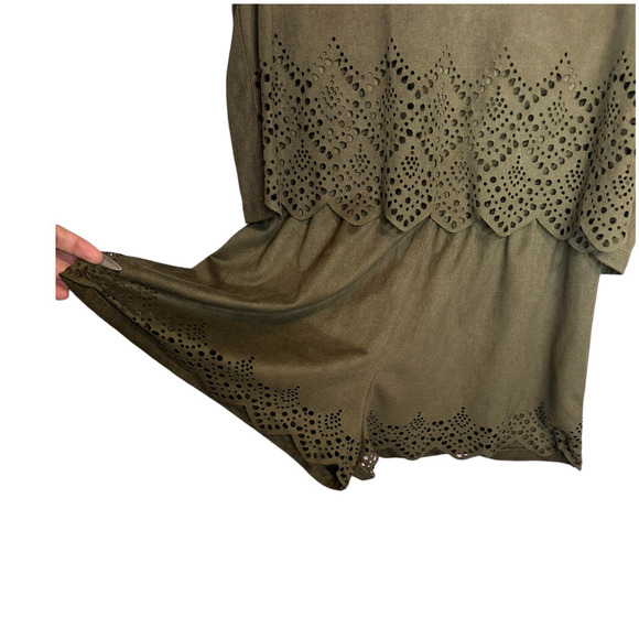 She + Sky Open Back Olive Green Super Soft Cut Out Boho Festival Romper Size M - Picture 3 of 9